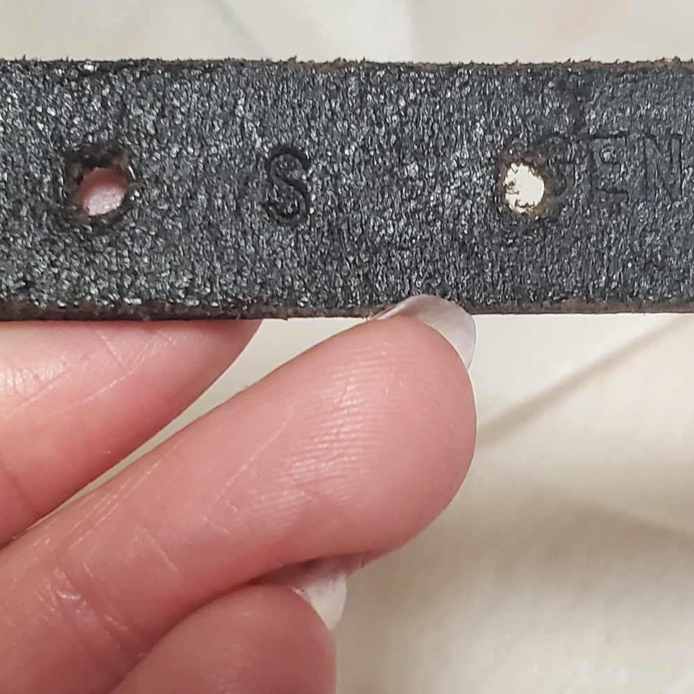 Vintage Versace belt. Used in great condition. - Picture 13 of 16